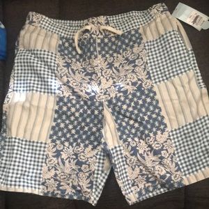 Woman shorts size says 2X but fits like a large